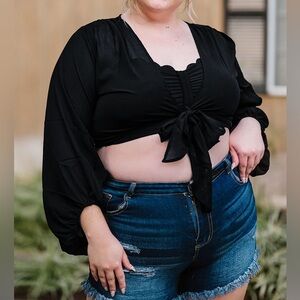 NWOT boutique here Elegant Black crop cover up wrap Top women’s plus size